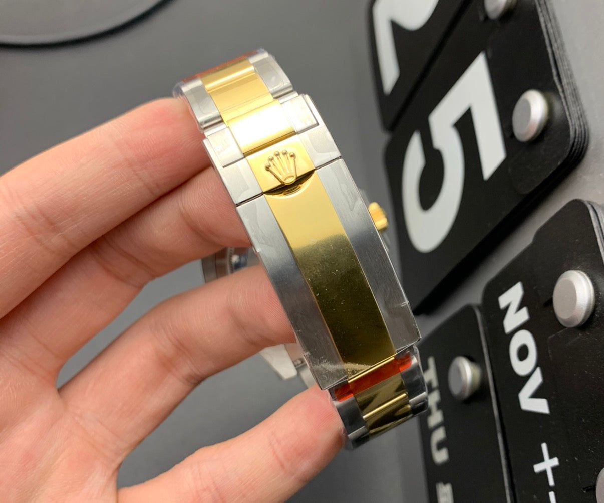 Rolex Submariner Date 116613LB Blue And Gold Dial