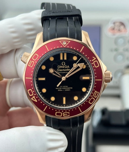 Omega Seamaster Diver 300M Bronze Gold Rubber Strap