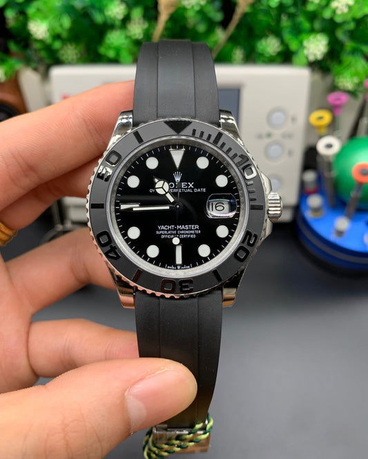 Rolex Oyster Perpetual Date Yacht-Master 40 Black